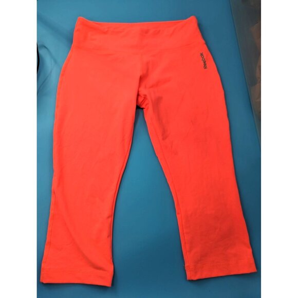 REEBOK Bright Coral NWOT PlayDry Capri leggings‎ Small - Picture 1 of 5